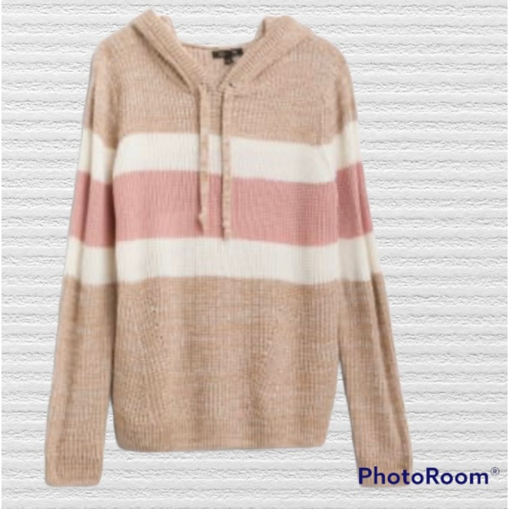 Colorblock hooded pullover